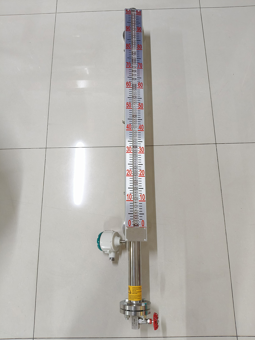 上海銘曼防爆磁翻板液位計(jì)，DN20凹面法蘭，200℃，密度0.76g.cm3，1米.jpg